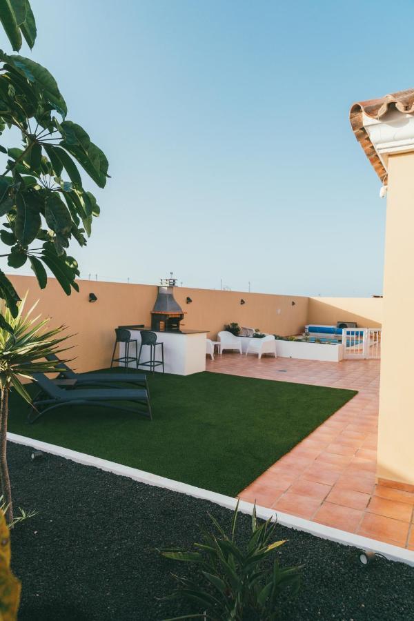 Moderne Villa Met Verwarmd Zwembad In Corralejo Exteriör bild